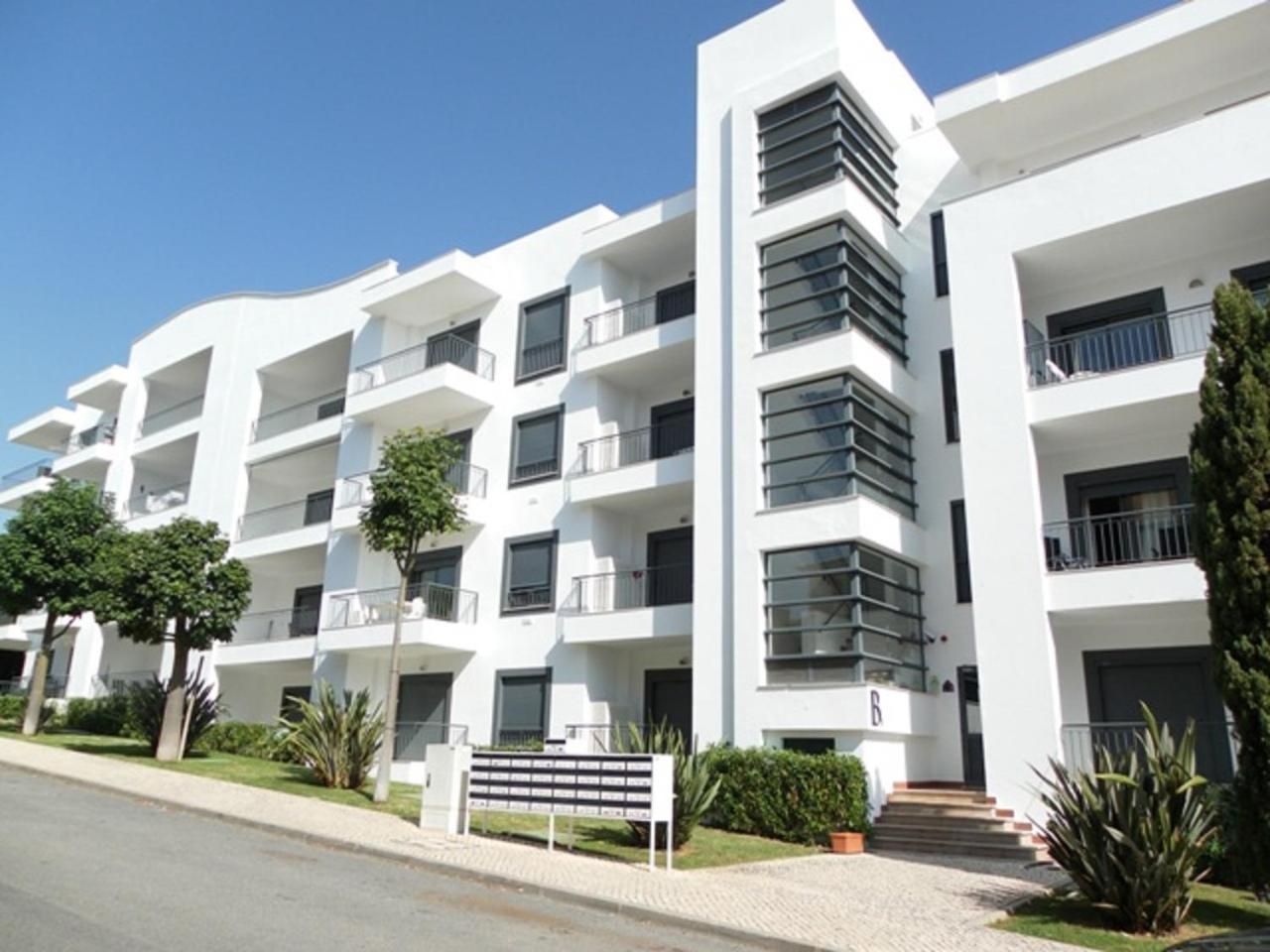 Vista Das Ondas Olhos De Agua Apartment Exterior foto