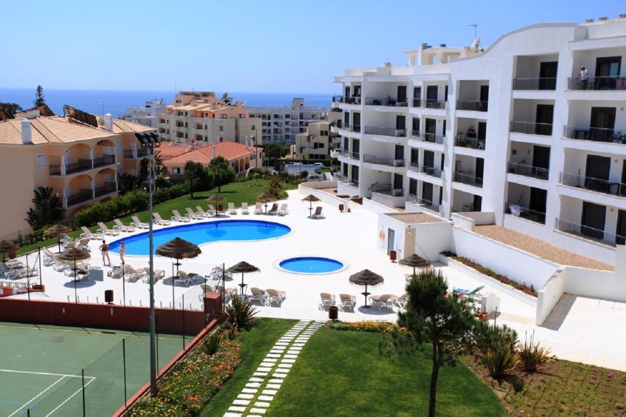 Vista Das Ondas Olhos De Agua Apartment Exterior foto